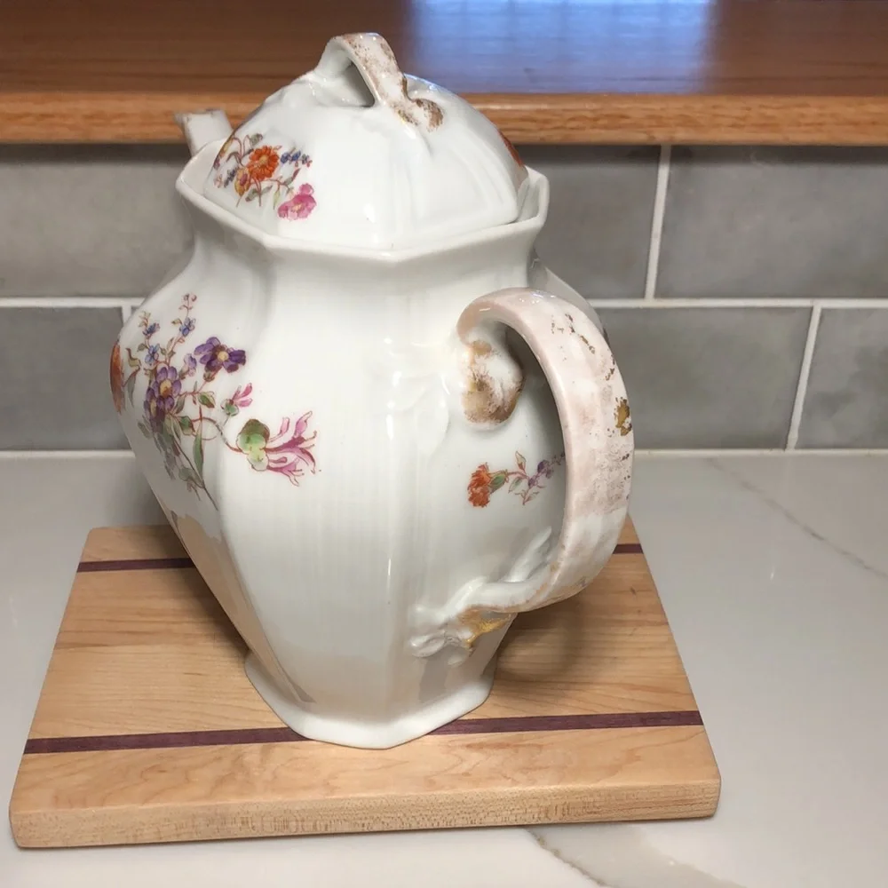 VTG Floral Porcelain Teapot ENGLAND JEAN POUYAT LIMOGE’S - Picture 4 of 11